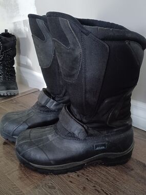 Men's Insulated Black Snow Boots Made For North! Very Warm